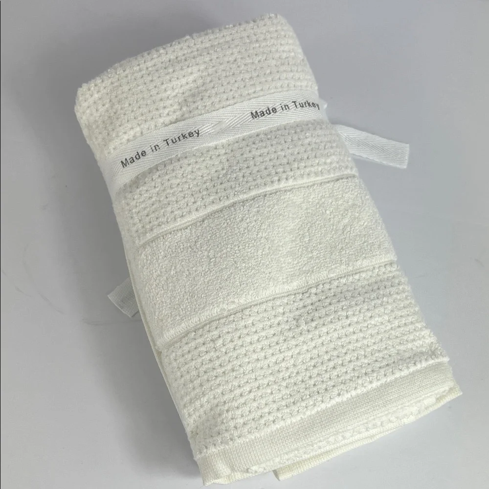Baveno Home Bath Hand Towels Off White Turkish Cotton Waffle Set of 2 NEW